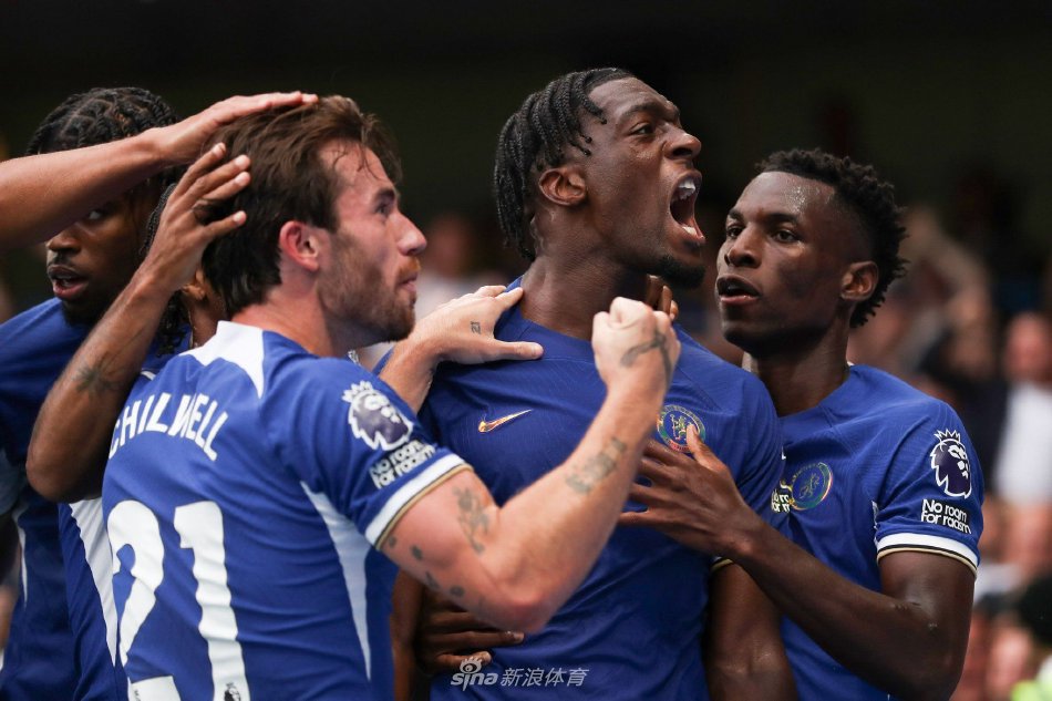 与技战术执 与技战术执