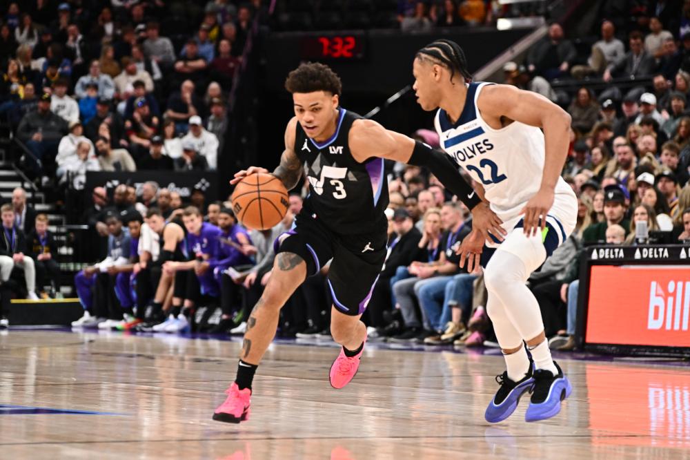 郭艾伦一步 郭艾伦一步